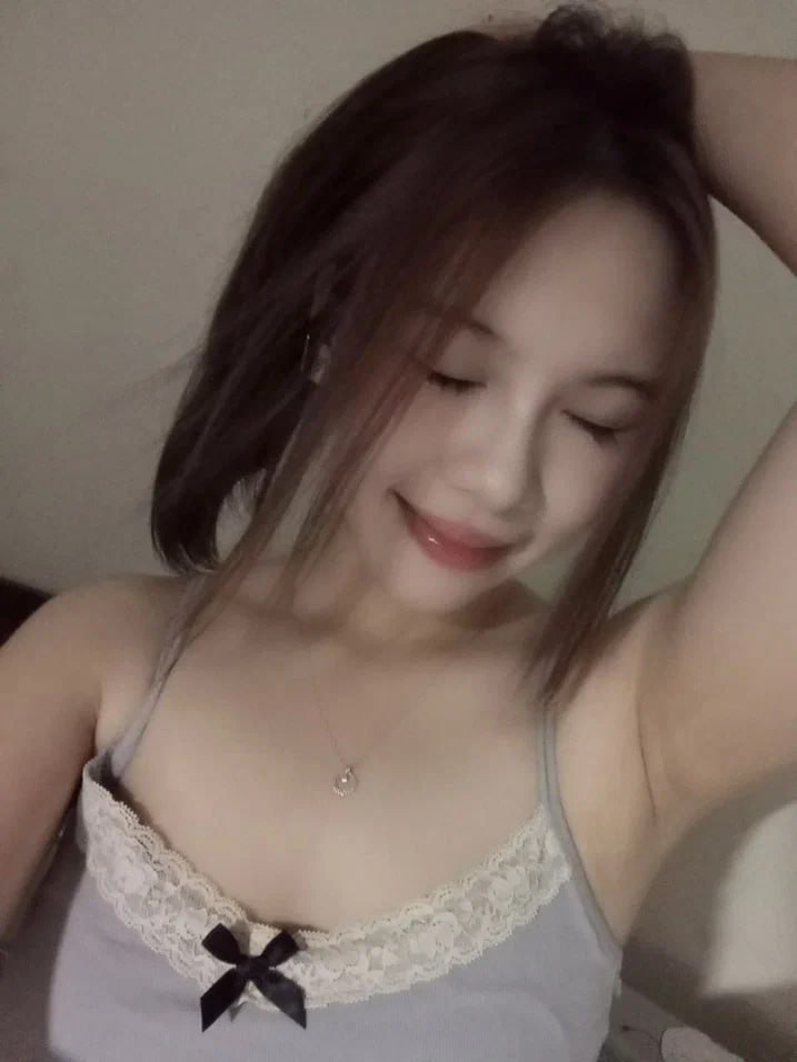Lâu ngày gặp lại em họ giờ đã trưởng thành và… ~shen nana